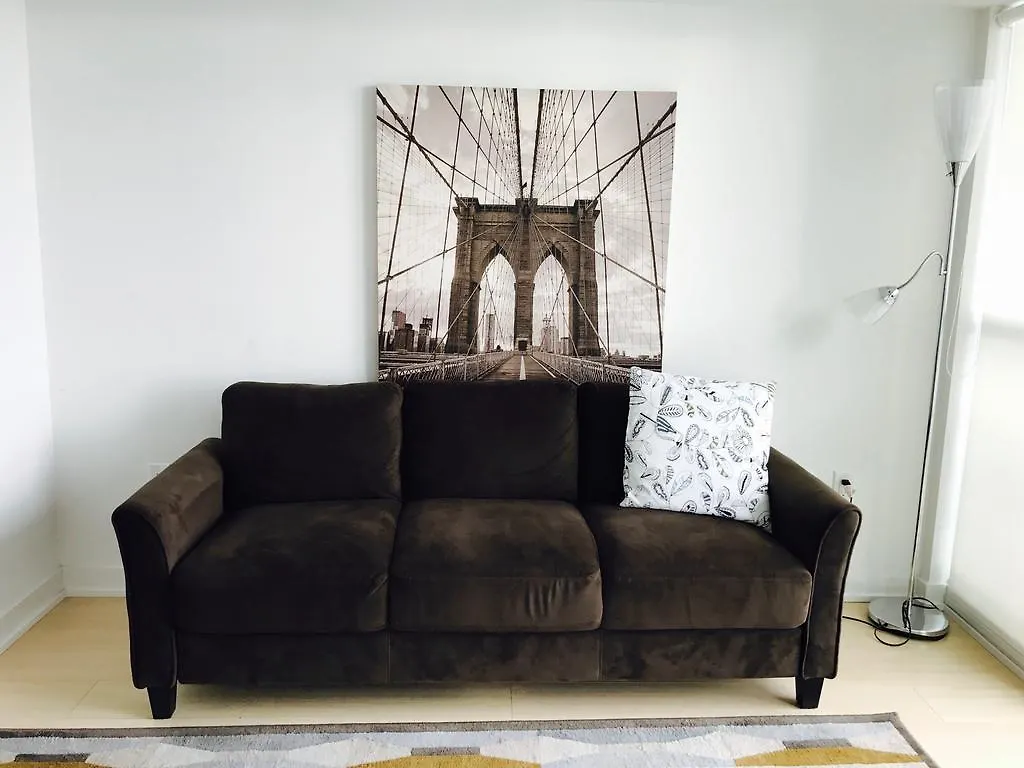 Apartment Bright 2 Bed Lakeview Suite Toronto Canada